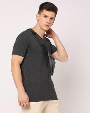 v-neck regular fit t-shirt
