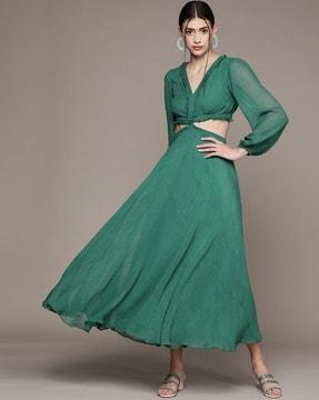 v-neck a-line dress with puff sleeves