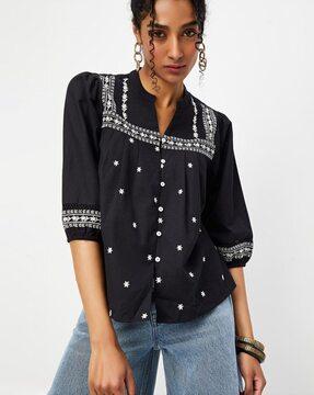 v-neck blouse with short sleeves