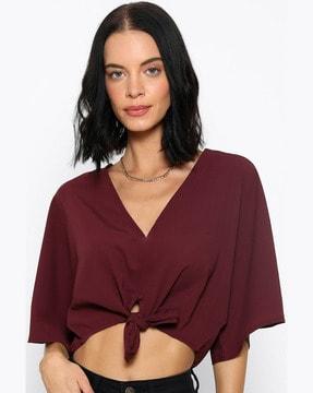 v-neck crop top