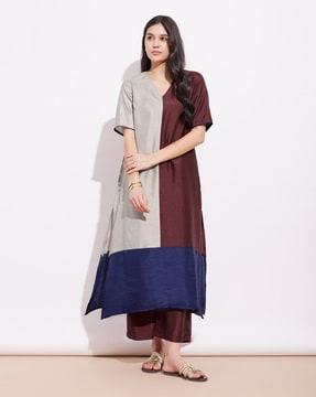 v-neck kurta with short sleeves