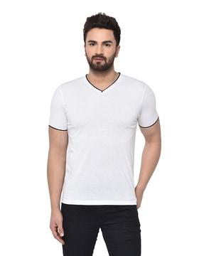 v-neck short sleeve t-shirt