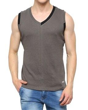 v-neck sleeveless vest