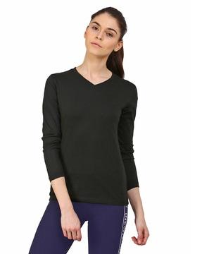 v-neck t-shirt with full sleeves