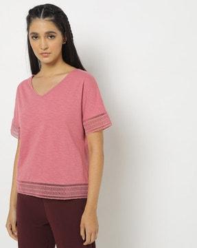 v-neck t-shirt with lace accent