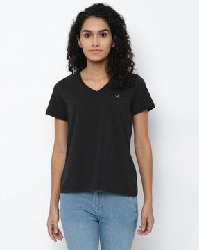 v-neck t-shirt with logo embroidery