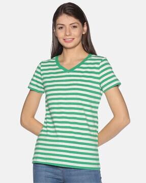 v-neck t-shirt with short sleeves