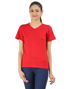 v-neck t-shirt with short sleeves