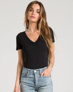 v-neck t-shirt with short sleeves