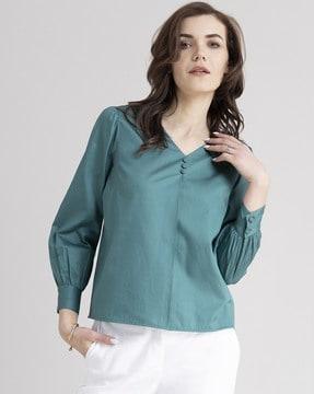 v-neck top with cuffed sleeves