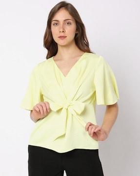 v-neck top with front knot