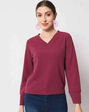 v-neck top with full-sleeves