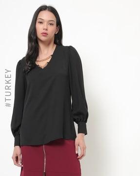 v-neck top with puff sleeves