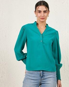 v-neck top with puff sleeves