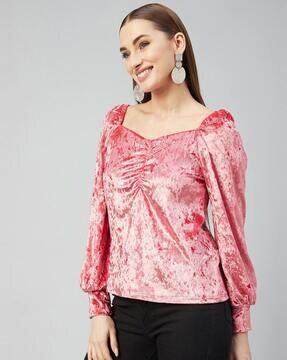 v-neck top with puffed sleeves