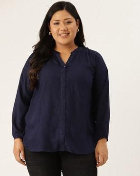 v-neck top with raglan sleeves