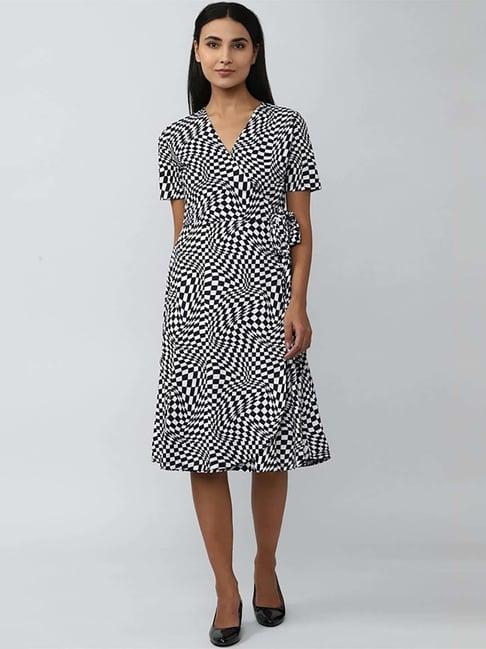 van heusen white & black printed a-line dress