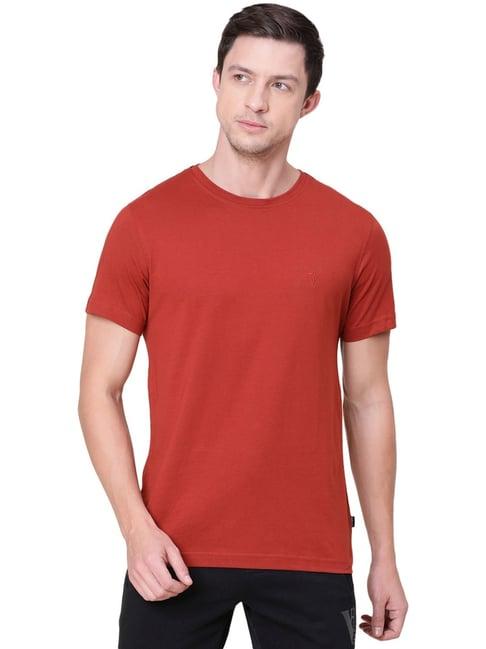 van heusen athleisure regular fit smart tech easy stain release solid t-shirt - burnt orange