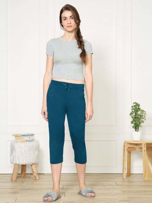 van heusen blue mid rise capris