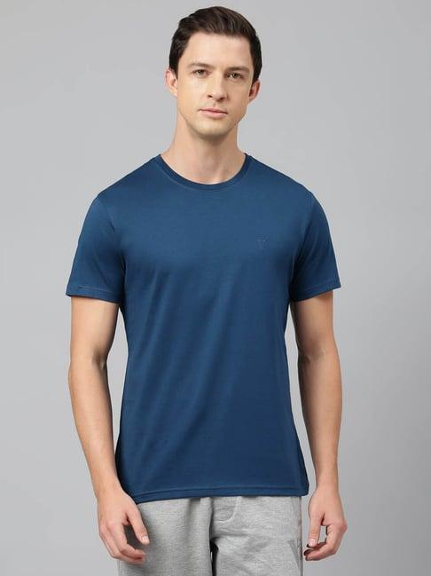 van heusen navy t-shirt