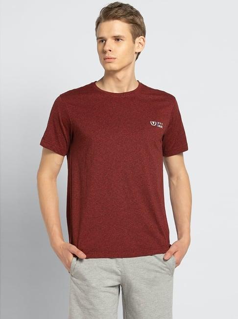 van heusen sport regular fit crew neck short sleeve solid t-shirt - wine