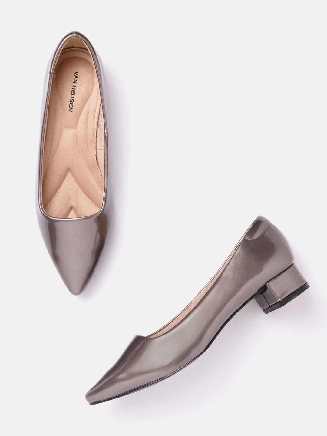 van heusen woman pointed-toe block heel pumps