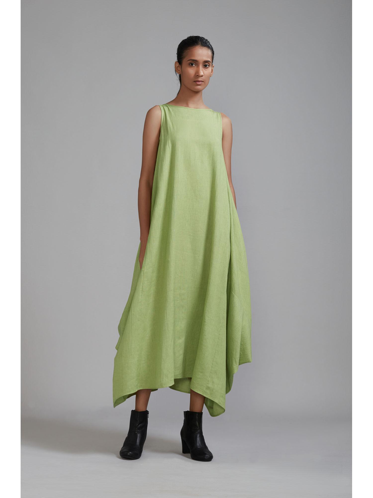 vari aakaar green dress