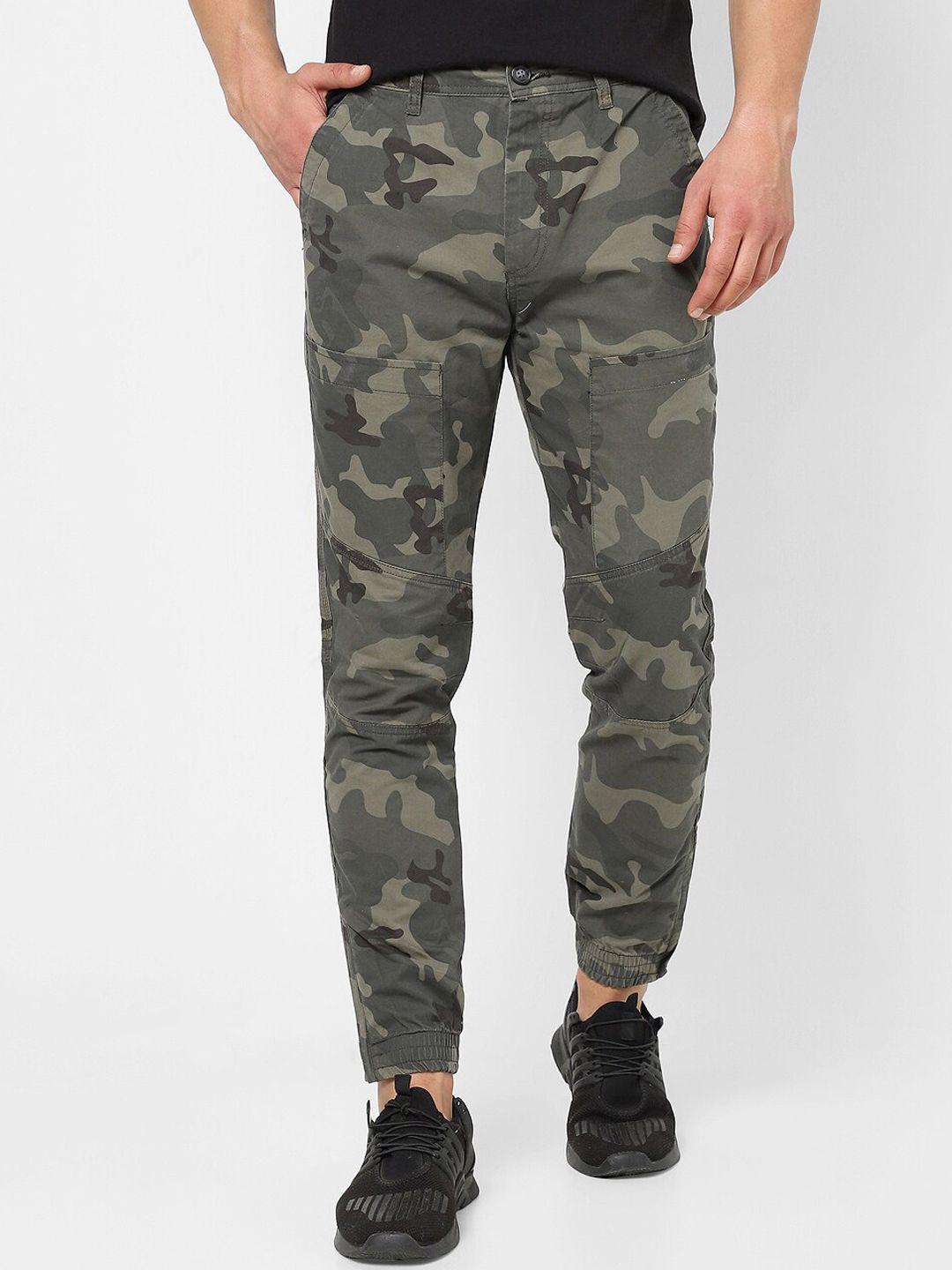 vastrado men printed cotton relaxed fit joggers
