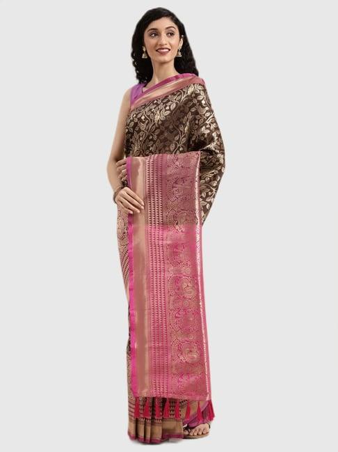 vastranand brown textured saree with blouse