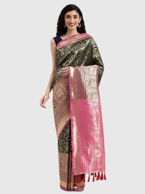 vastranand green textured saree with blouse