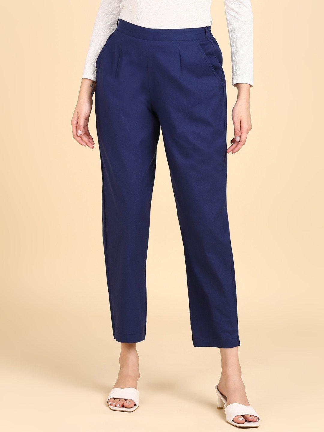 vedana women relaxed straight leg pleated cropped cotton trousers