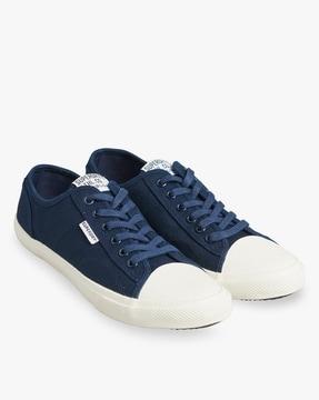 vegan low-top pro classic shoes