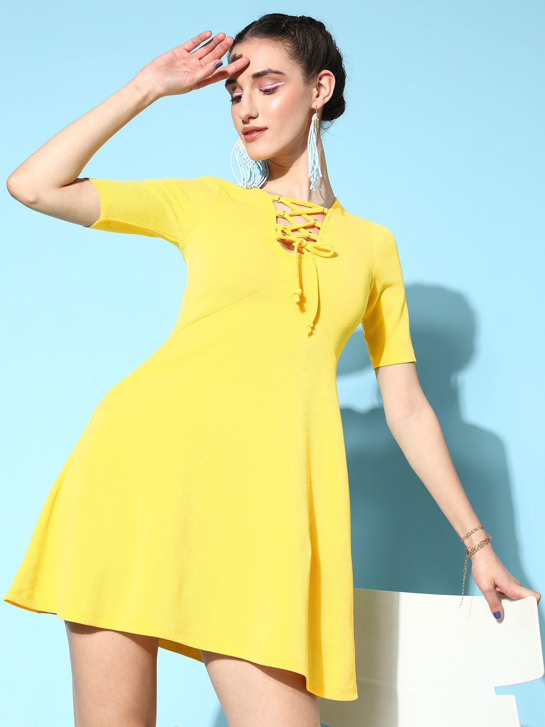 veni vidi vici women  yellow solid fluid tie-up dress