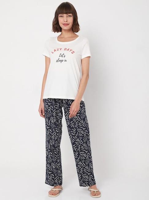 vero moda ease white & blue graphic print t-shirt with pyjamas