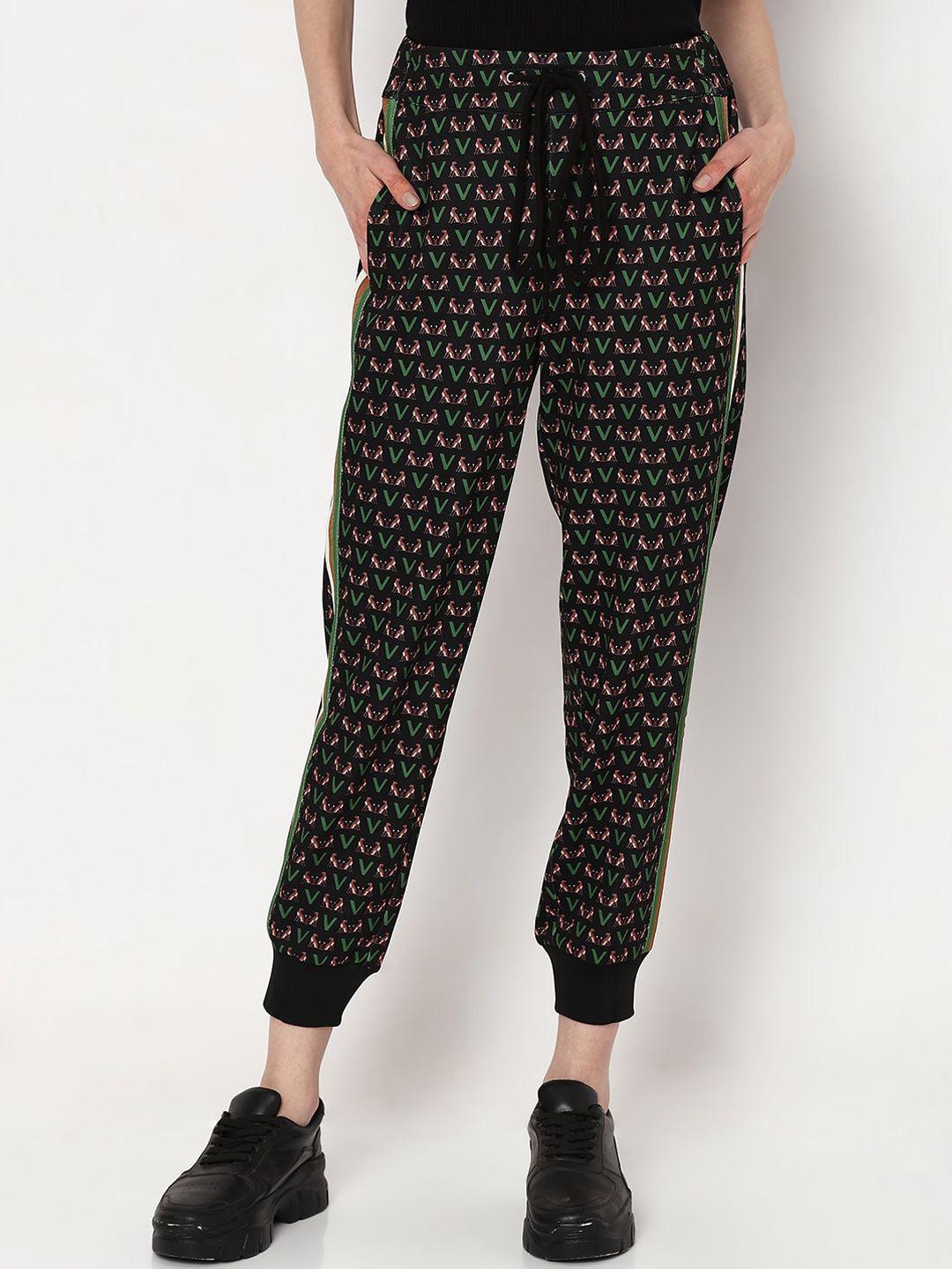 vero moda women conversational printed slim fit joggers