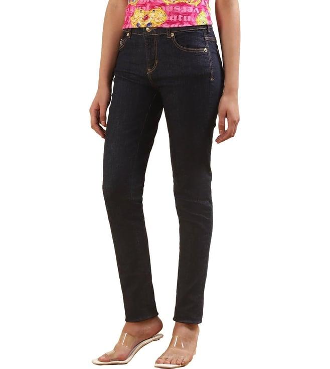 versace jeans couture women indigo clean rinse-wash jeans with contrast stitch