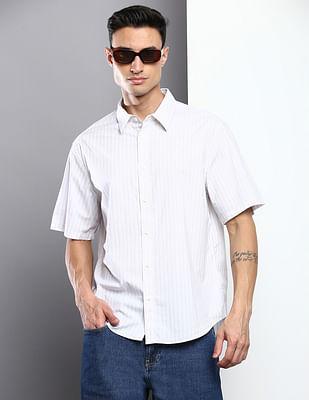 vertical stripe easy casual shirt