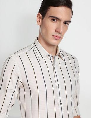 vertical stripe formal shirt