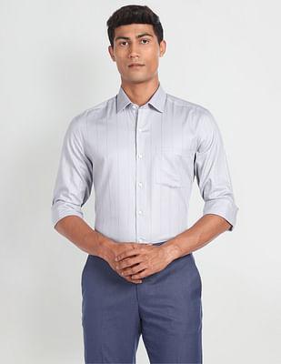 vertical stripe dobby shirt