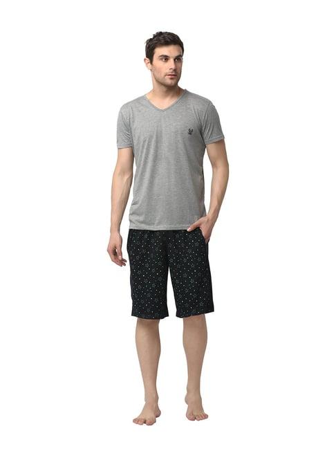 vimal jonney grey & black printed t-shirt & shorts