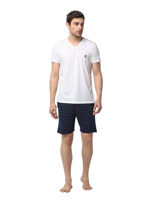 vimal jonney white & navy printed t-shirt & shorts