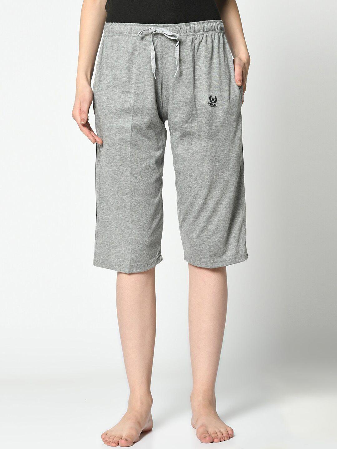 vimal jonney women grey melange solid 3/4th lounge pants with side stripes