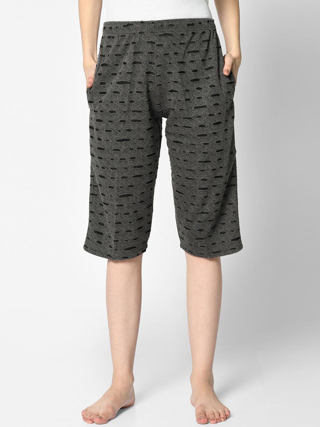 vimal jonney women grey self design 3/4 th lounge pants