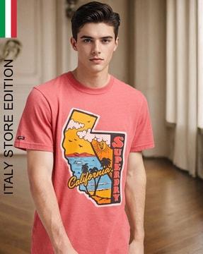 vintage travel sticker relaxed fit crew-neck t-shirt