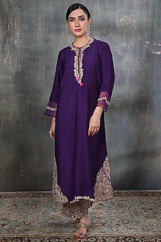 violet kurta set with embroidery
