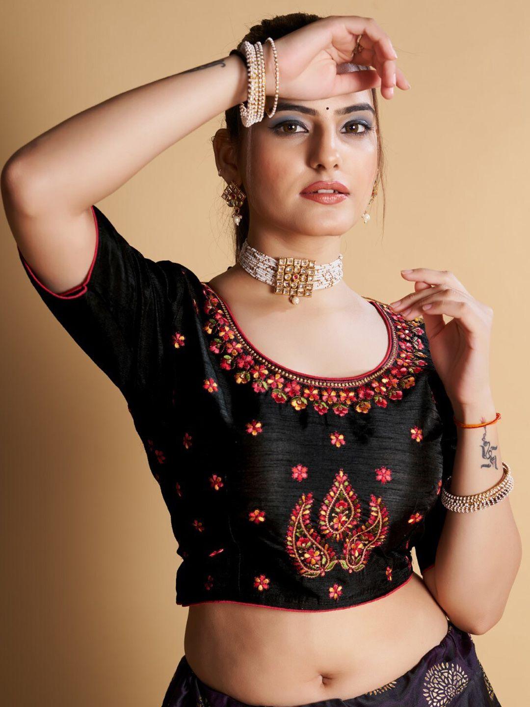 vishnu weaves ethnic motifs embroidered saree blouse