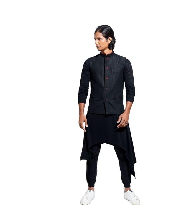 vivek karunakaran black sleeveless bandi with tonal stylized zigzag