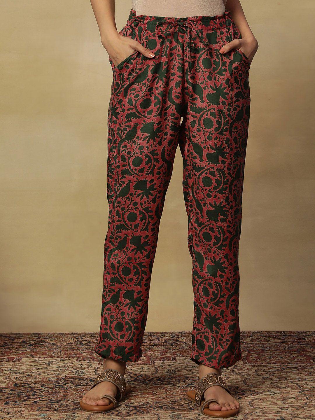 w women floral printed mid rise trousers