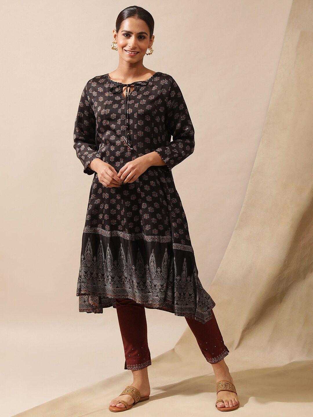 w black ethnic motifs printed tie-ups neck mirror high-low hem work kurta