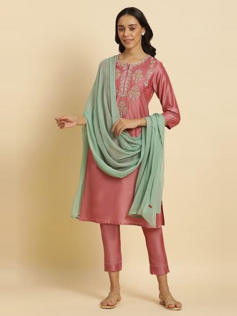 w green embroidered dupatta